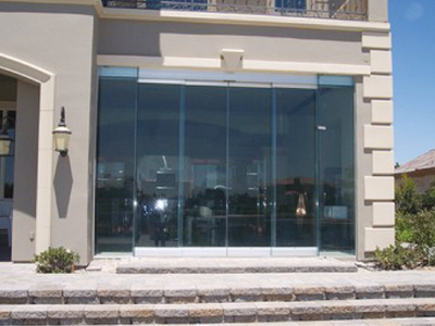 Three Signs You Need to Hire an Automatic Door Service